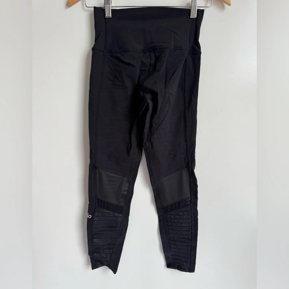 ALO YOGA High-Waist Moto‎ Legging Black woman XS sculpts lifts gorpcore